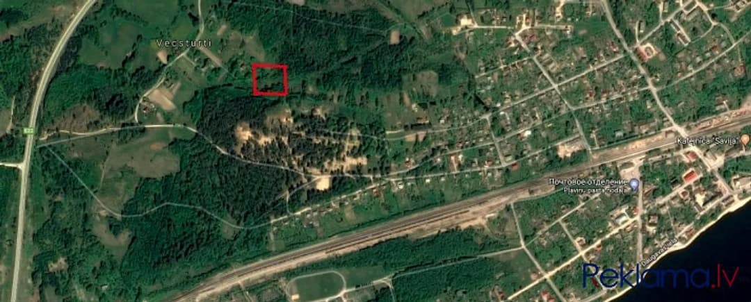 Pārdod zemesgabalu Pļaviņu pilsētas malā (oficiāli Klintaines pagasts). Zemes gabala
