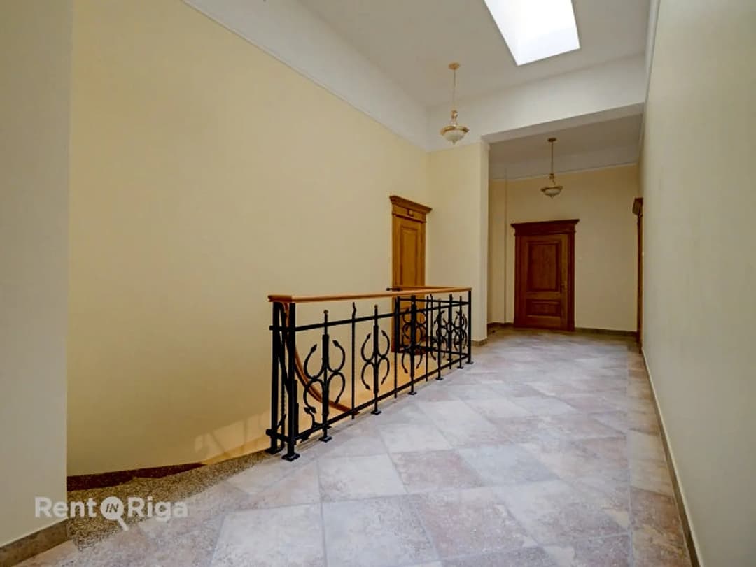 Moderns un elegants dzīvoklis prestižajā projektā Rakstnieku Nams, Dubultos kāpu zonā! — vēl bildes
