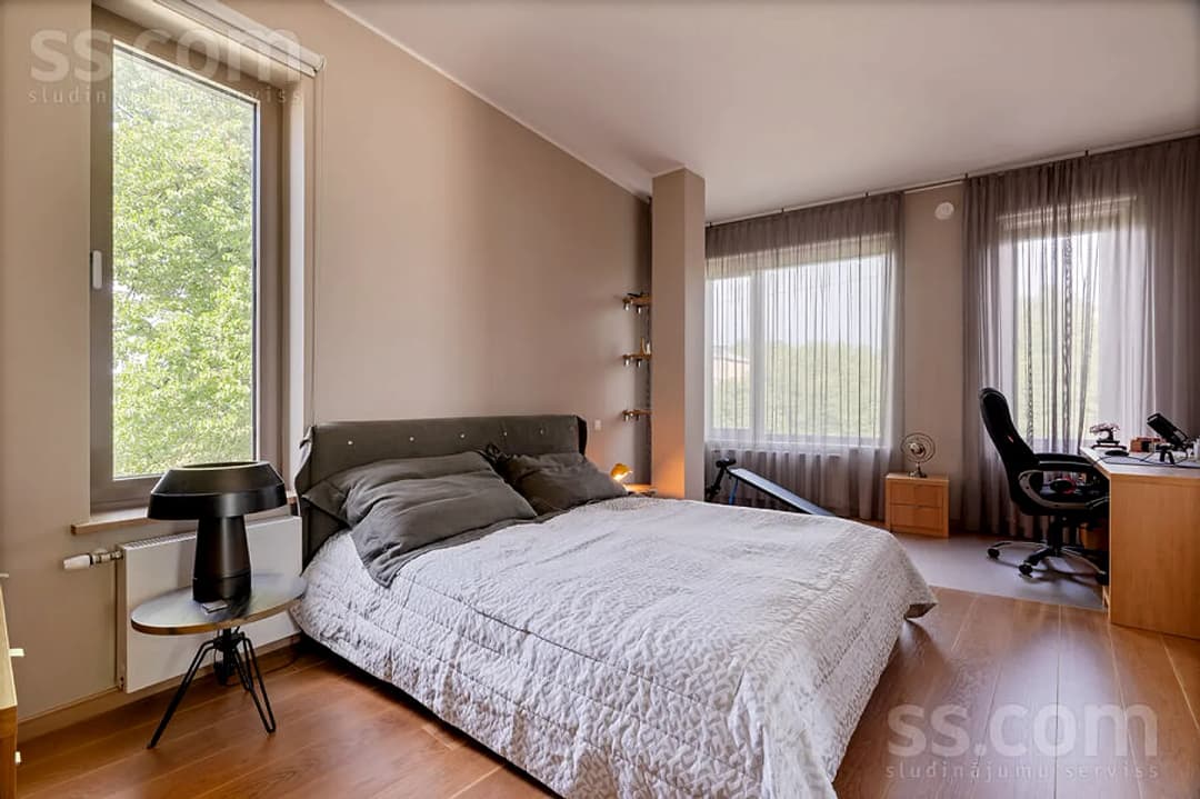 Trīsistabu dzīvoklis — Miera 57a — bilde 4