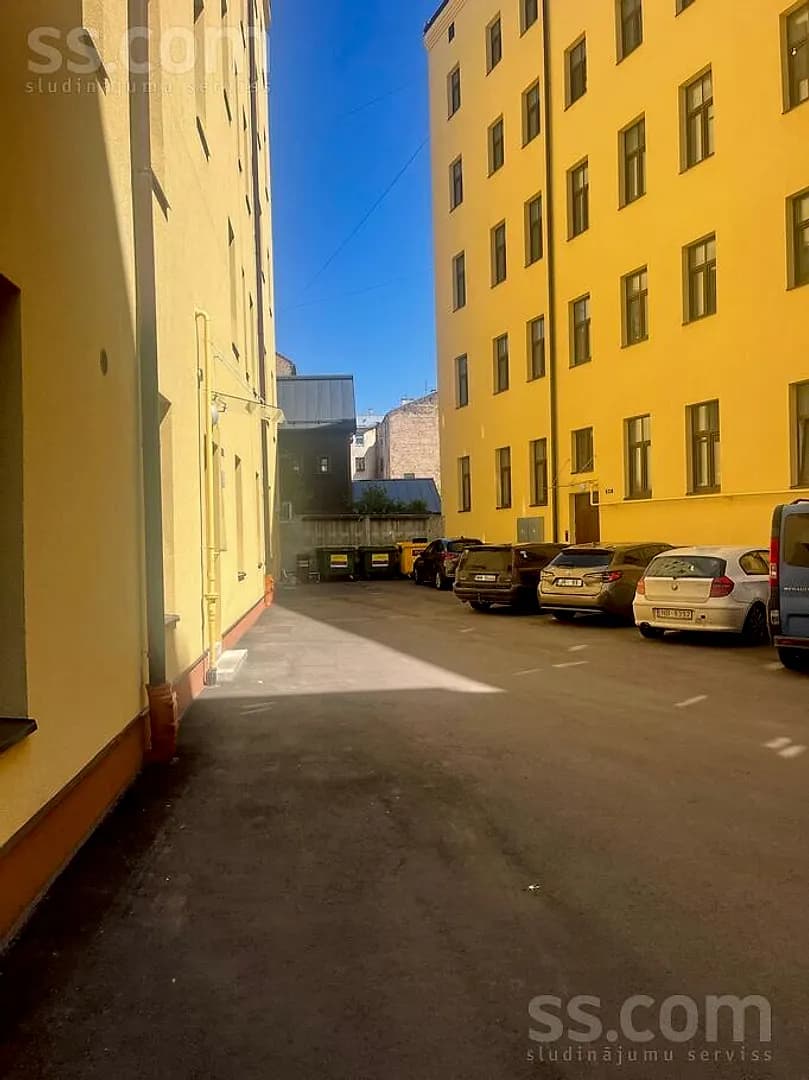 Divistabu dzīvoklis — Birznieka-Upīša 20b