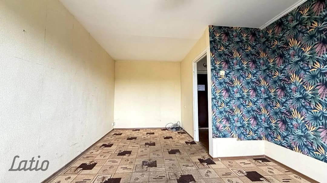 Pārdošanā 1-istabas dzīvoklis ar plašu lodžiju Jelgavā, klusā apkaimē.
Lieliska iespēja — bilde 2