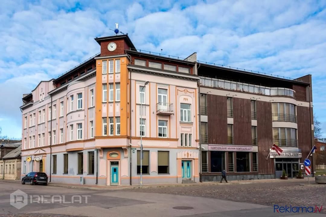Iznomā biroja telpas modernā Biznesa centrā + platība 395,9 m2. (sadalīts vairākos birojos) +
