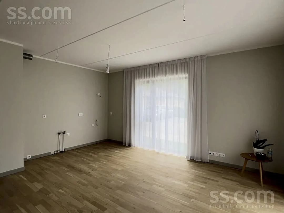 Trīsistabu dzīvoklis — Jūrmalas g. 74 — bilde 3