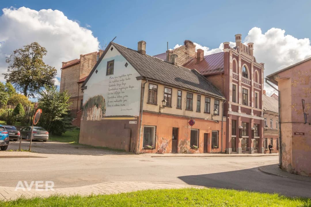 Lielā iela 30/32