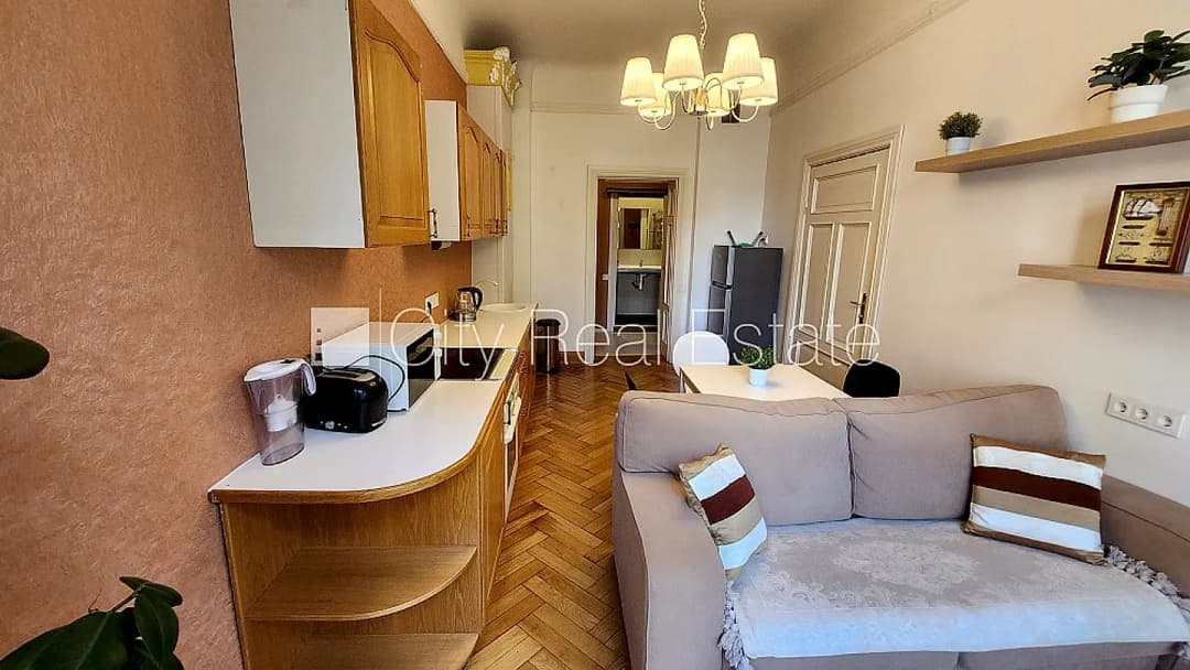 Šo dzīvokli izīrē pa diennaktīm (īstermiņa īre), īres cena sludinājumā norādīta par — bilde 2