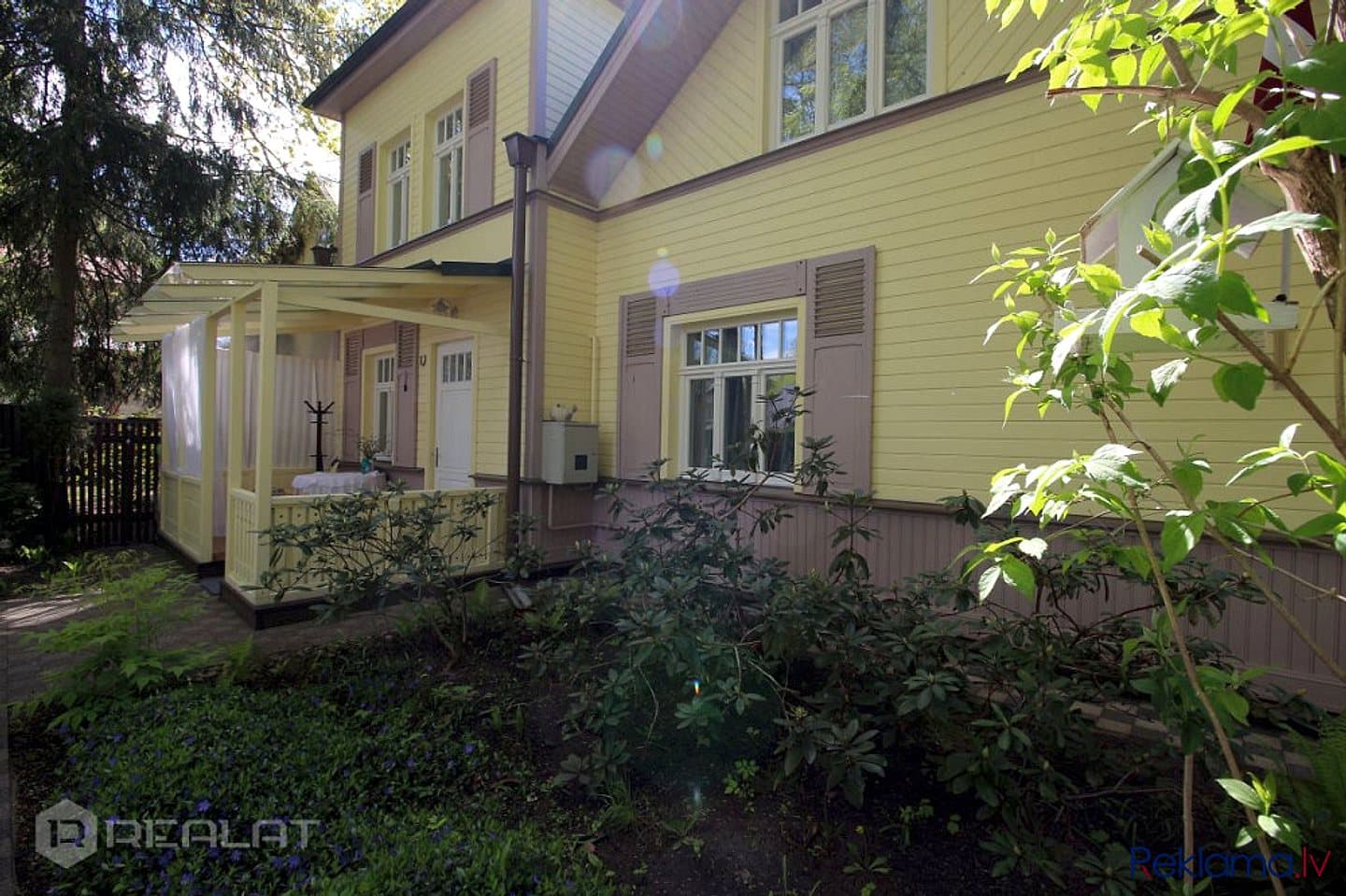 Pārdodu dzīvokli mājā ar renovētu fasādi un kāpņu telpu. Ir vērtējums par 252 000 EUR. — bilde 4