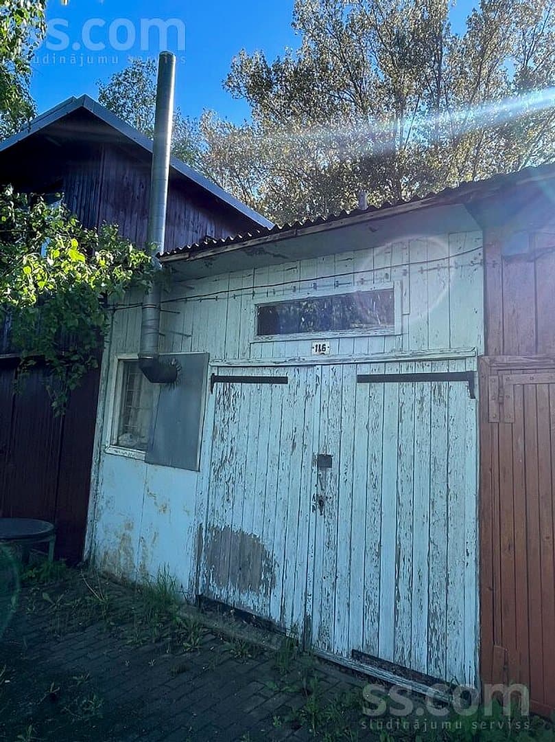 Māja — Slapjā iela