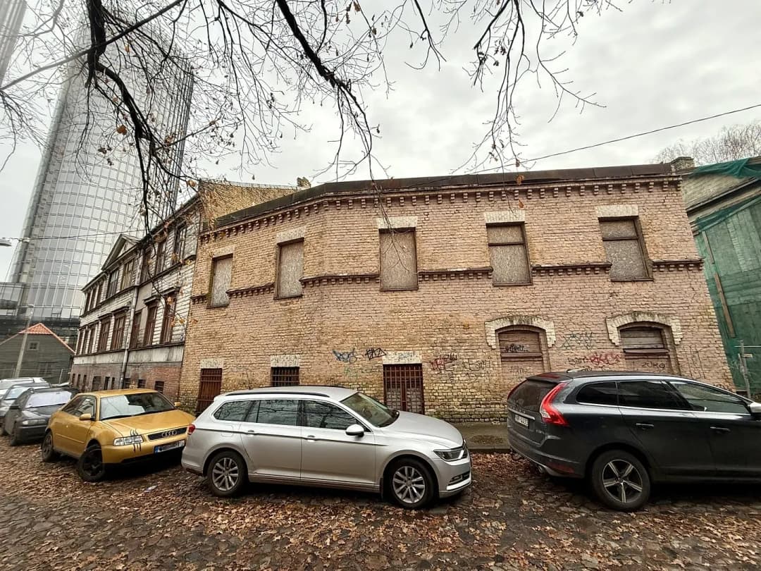 Māja, 2090㎡ - Rīga, Spilve