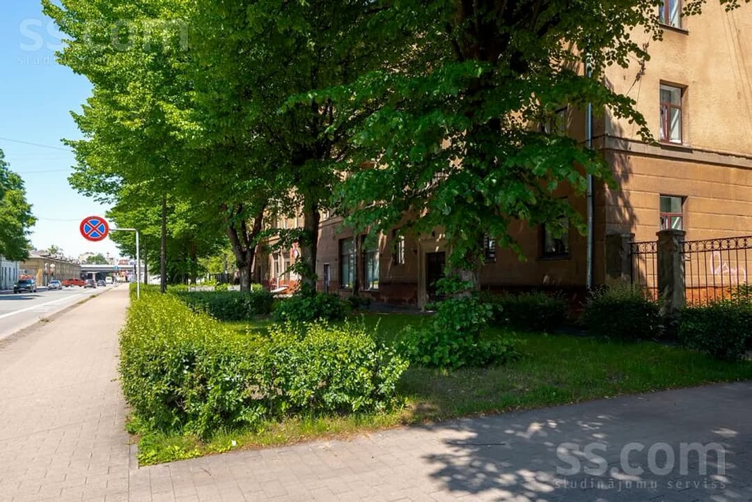 Divistabu dzīvoklis — Dzirnavu 149a