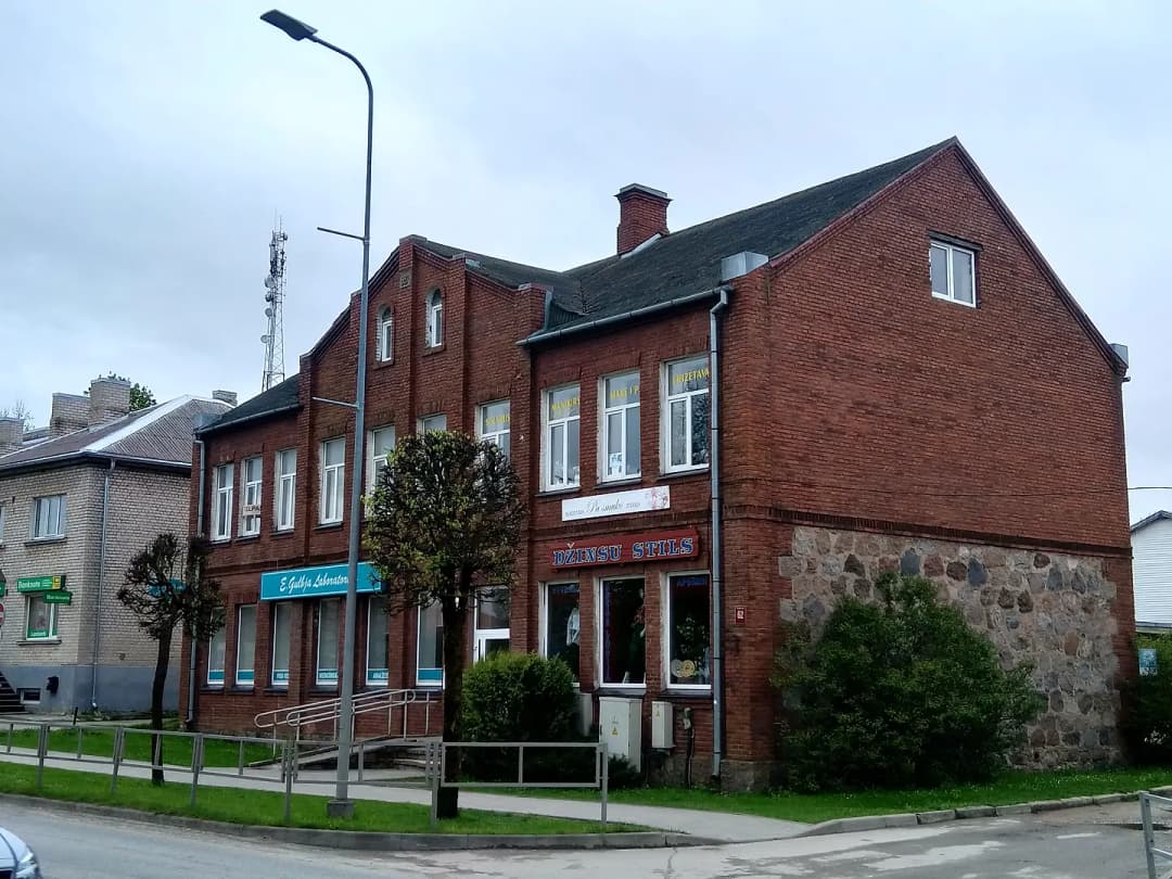 29-ist. Māja, 469㎡ - Balvu novads, Balvi