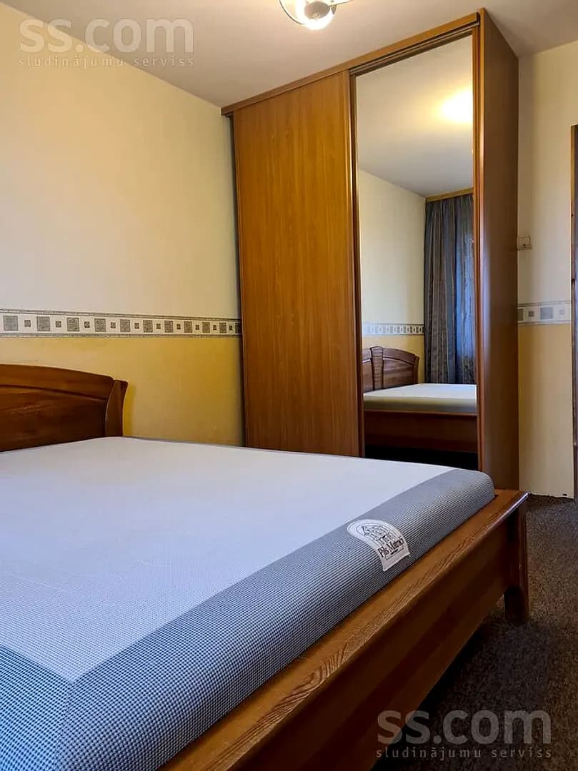 Trīsistabu dzīvoklis — Reiņu meža 14 — vēl bildes