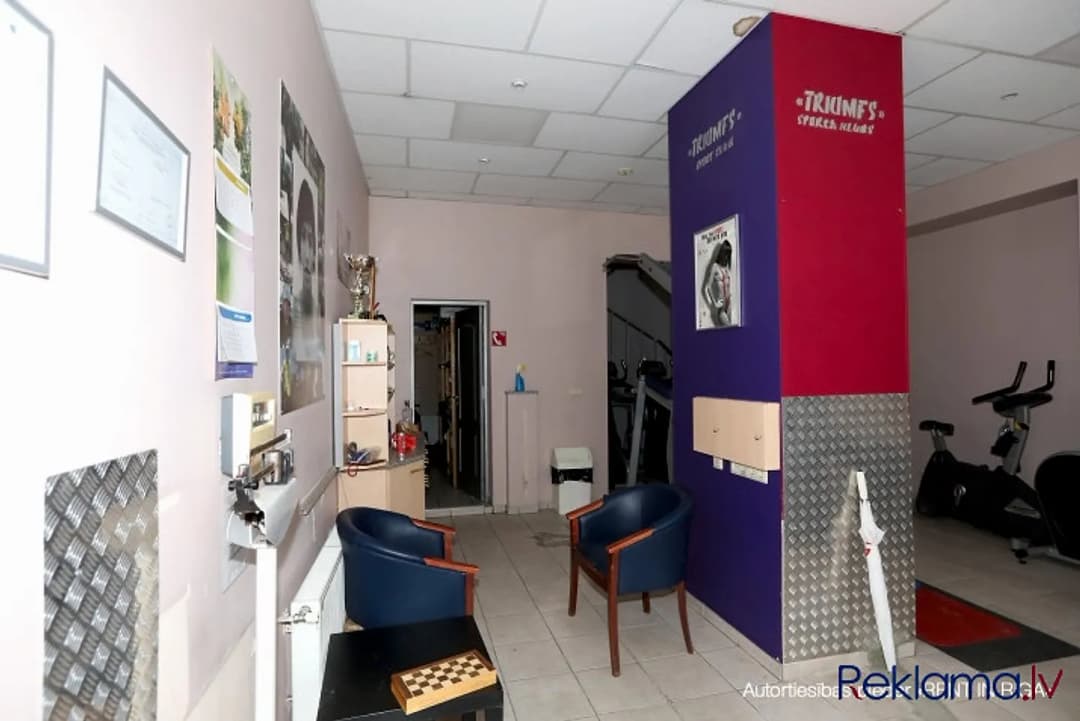 Multifunkcionālas telpas 416m2 platībā. 1. stāvā uzņemšanas/recepcijas telpa, puspagrabā — bilde 3