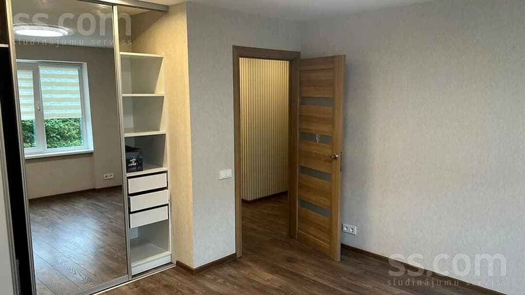 Divistabu dzīvoklis — Maskavas iela 12 — bilde 3