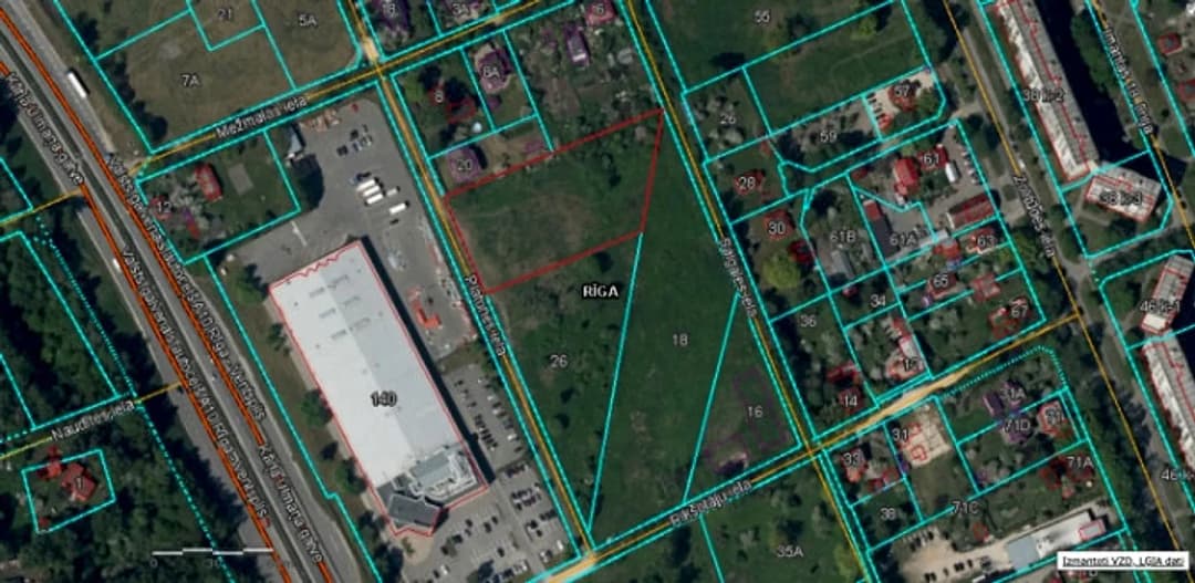 Zemes gabals Pie Kārļa Ulmaņa gatves. + Zemes gabals 5374 m2 platībā Jauktas centra apbūves — bilde 3