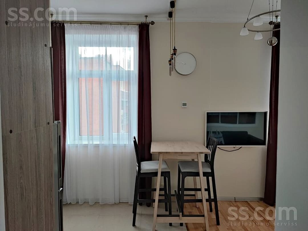 Divistabu dzīvoklis — Katoļu iela 19 — bilde 2