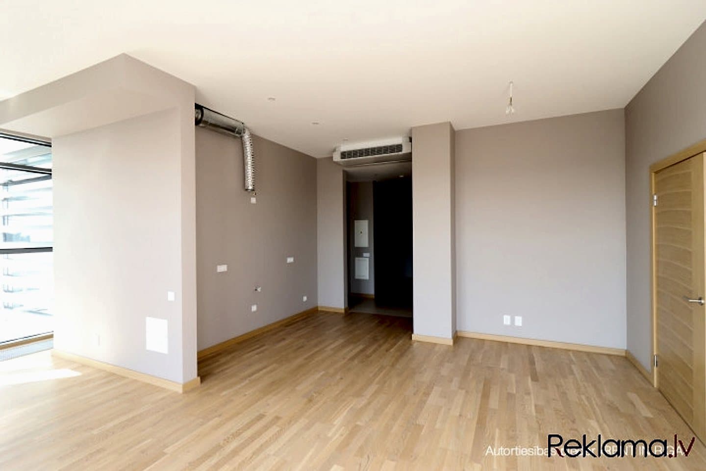 Apartamenti unikālā projektā pašā Jūrmalas centrā. Ideāla atrašanās vieta - pretī — bilde 3
