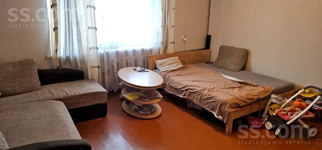 Divistabu dzīvoklis — Meža iela 6