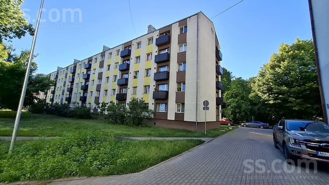 Divistabu dzīvoklis — Zeiferta 9