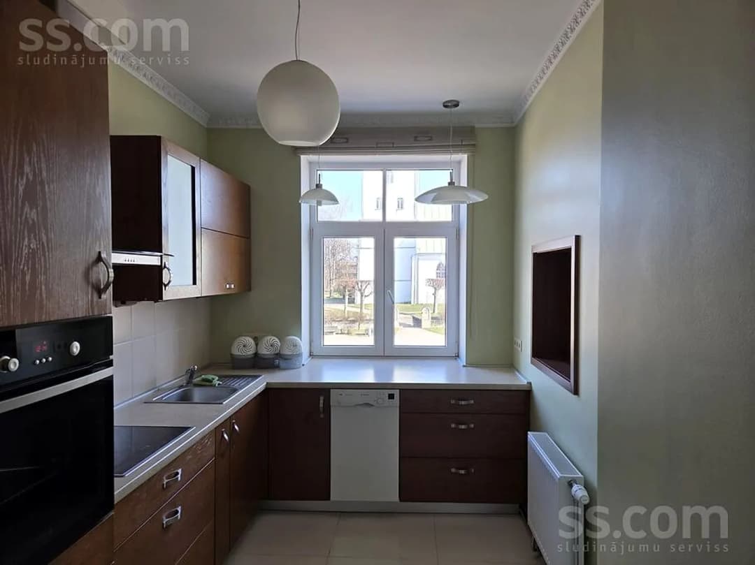 Divistabu dzīvoklis — Tirgus laukums 3