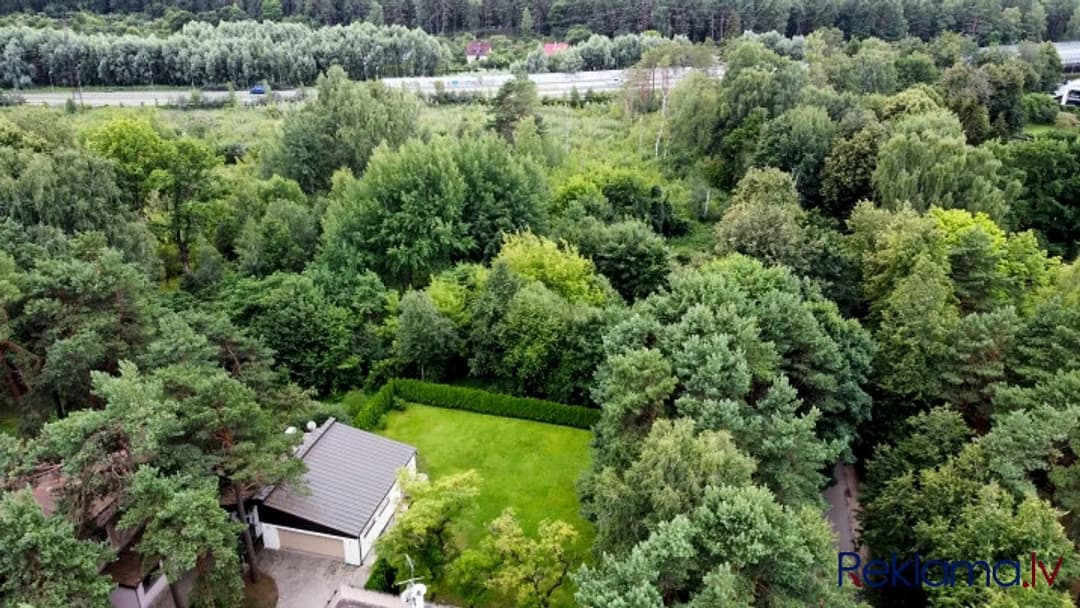 Pārdod plašu zemes gabalu Mežaparkā. Tieši pie Visbijas prospekta, blakus ir pieejamas visas — bilde 4
