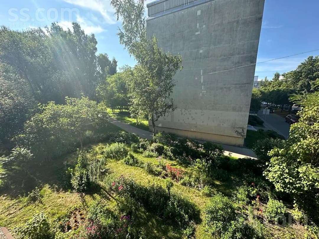 Trīsistabu dzīvoklis — Dzelzavas 88 — vēl bildes