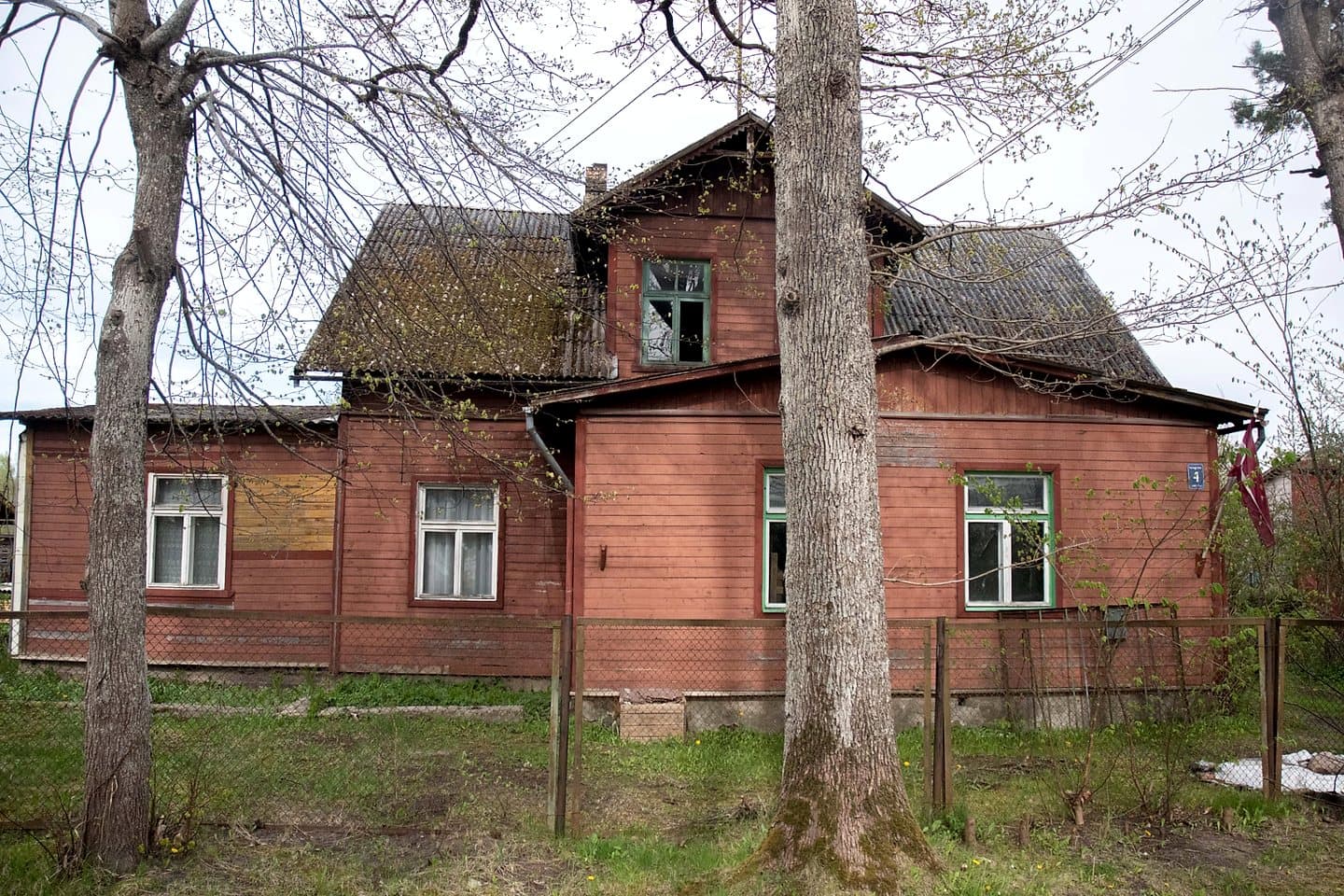 Pārdod māju 185 m2 ar zemesgabalu 2399 m2 Jūrmalā , Ķemeros — bilde 2