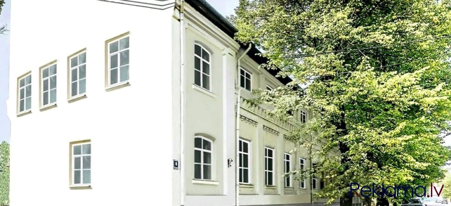 Atsevišķi stāvoša 3 stāvu ēku Centrā. Pēc renovācijas pieejama 6-8 mēnešu laikā. + — bilde 4