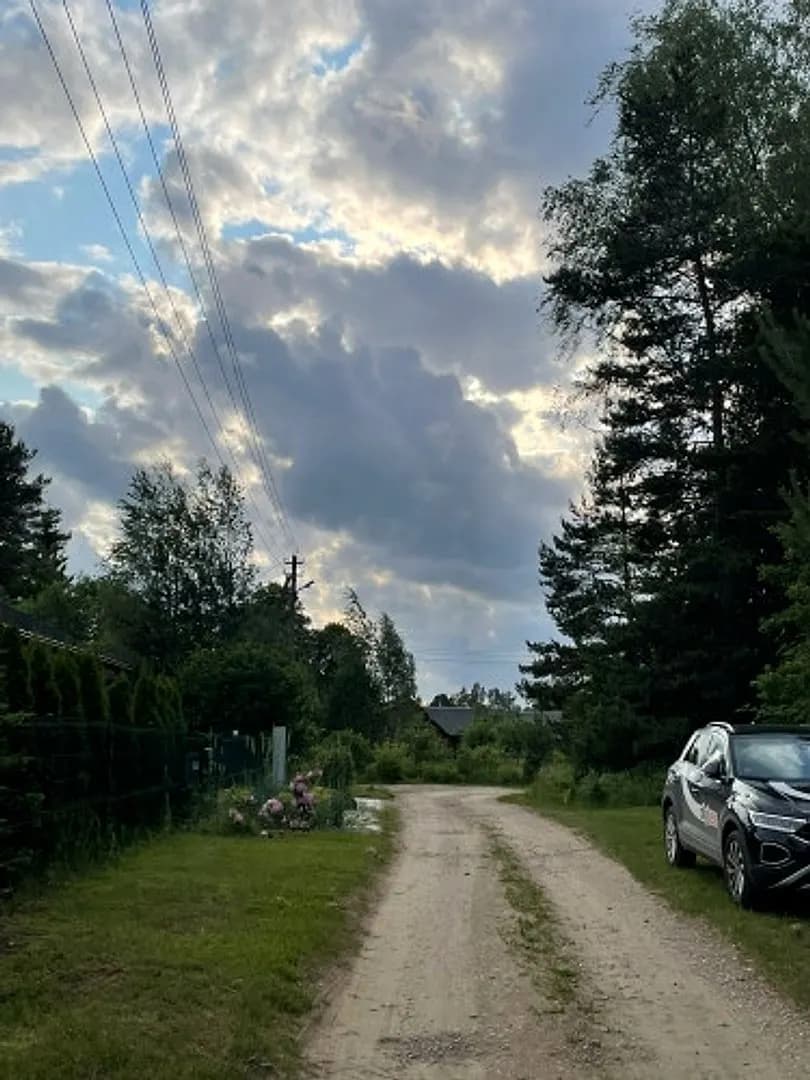 Tiek pārdoti 2 zemesgabali meža ielokā. Nr 195, 678 m2 - 9300 EUR Nr 196, 721 m2 - 9800 EUR — vēl bildes