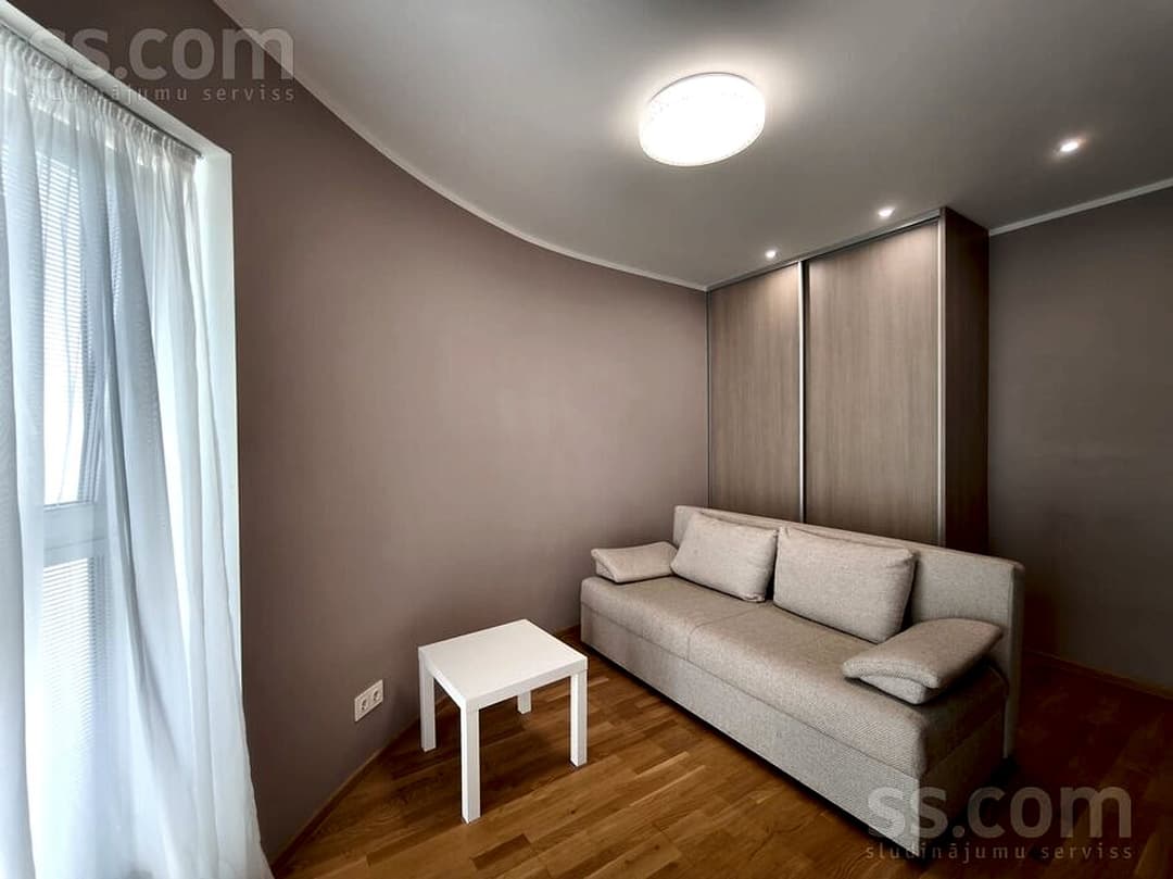 Vienistabas dzīvoklis — Līvzemes 26b — vēl bildes