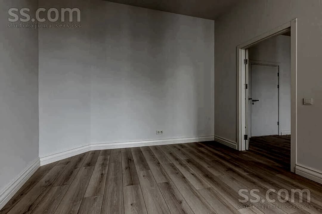 Divistabu dzīvoklis — Lāčplēša 36 — vēl bildes