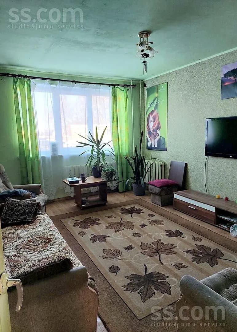 Divistabu dzīvoklis — Berzes 13