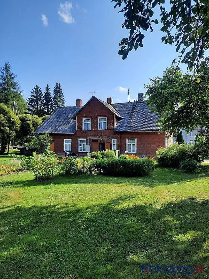 Pārdod māju, kas atrodas mazā ainaviskā Staiceles pilsētā, Limbažu novadā. Īpašums, kas — bilde 3