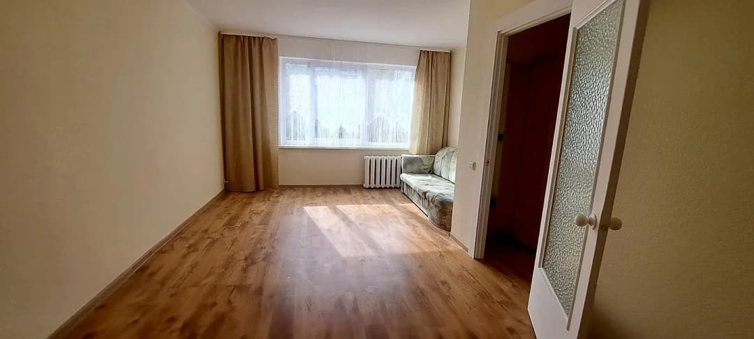 Vangažu iela 37, Jugla