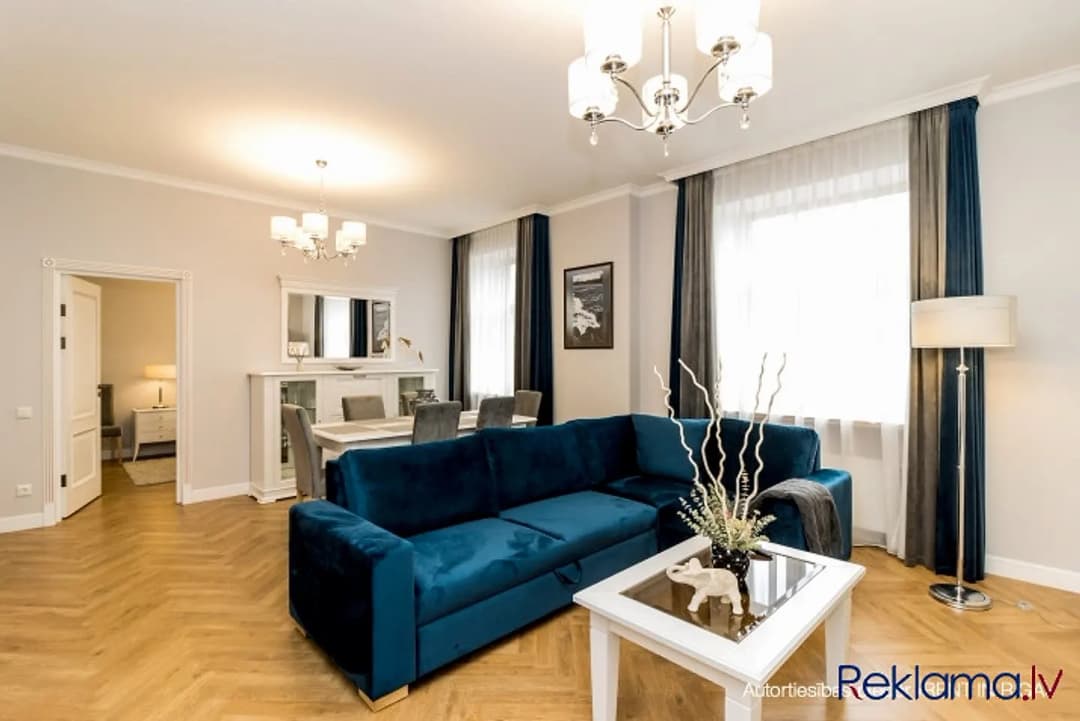 Piedāvājam ekskluzīvus divistabu apartamentus Rīgas centrā, jaunā rekonstruētā projektā