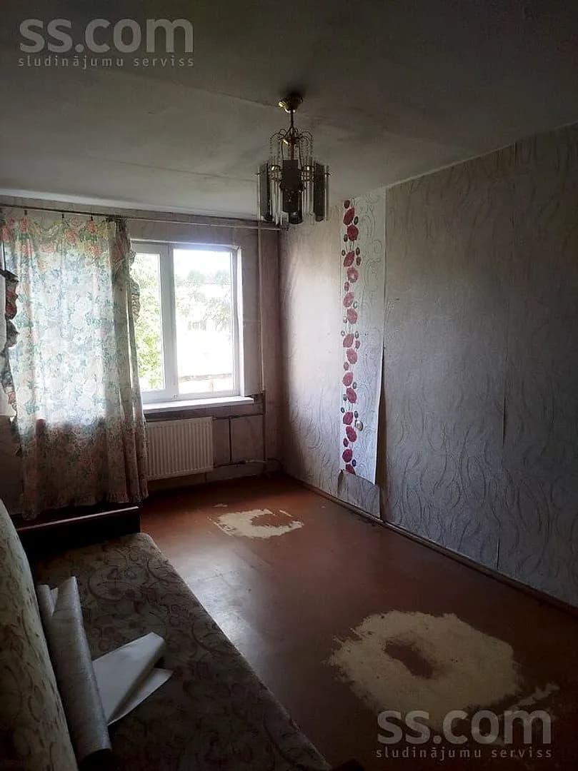 Trīsistabu dzīvoklis — Sniķeres iela 2B 15 — vēl bildes