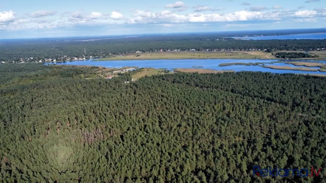 Iegādei pieejams plašs zemesgabals, ar kopējo platību 50 392 m2 Mangaļu pussalā. Lieliska — vēl bildes