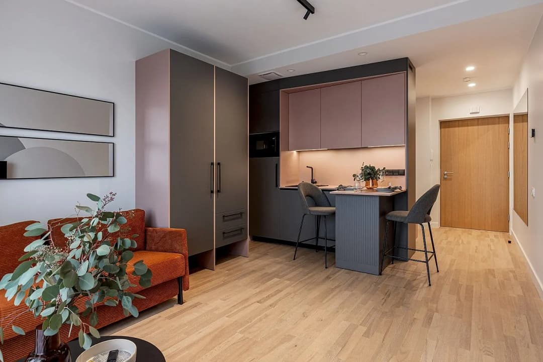 Dainas 10A, Centrs
