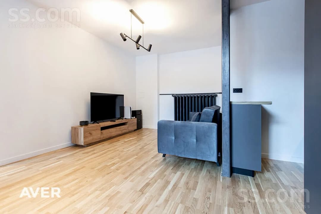 Trīsistabu dzīvoklis — Lāčplēša 52 — bilde 2