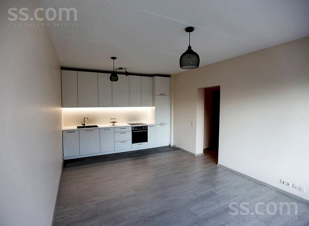 Divistabu dzīvoklis — Ventas iela 25