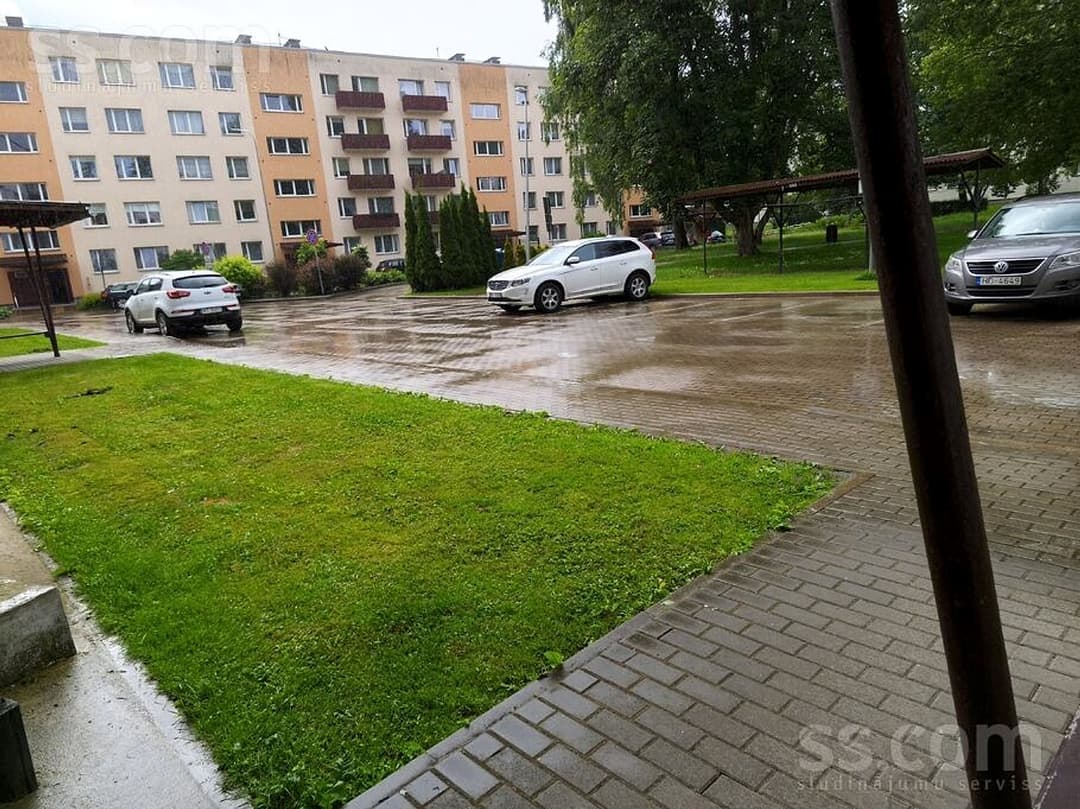 Vienistabas dzīvoklis — Mālkalnes prospekts 33 — vēl bildes