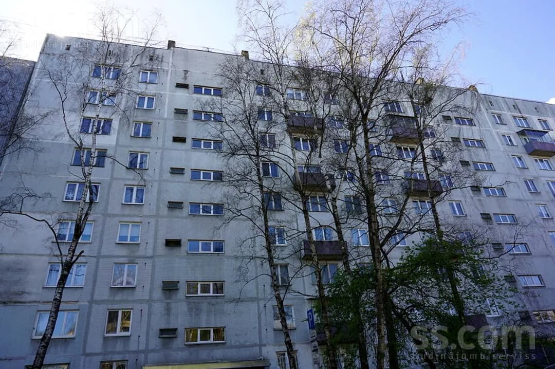 Trīsistabu dzīvoklis — Dzelzavas 35
