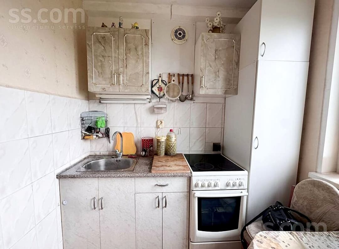 Vienistabas dzīvoklis — Eizenšteina 63