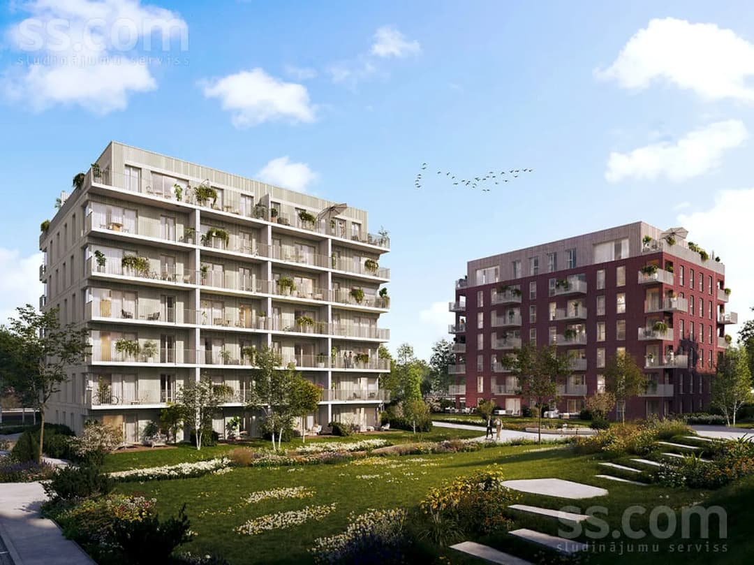 5 istabu dzīvoklis — Duntes 34 — vēl bildes