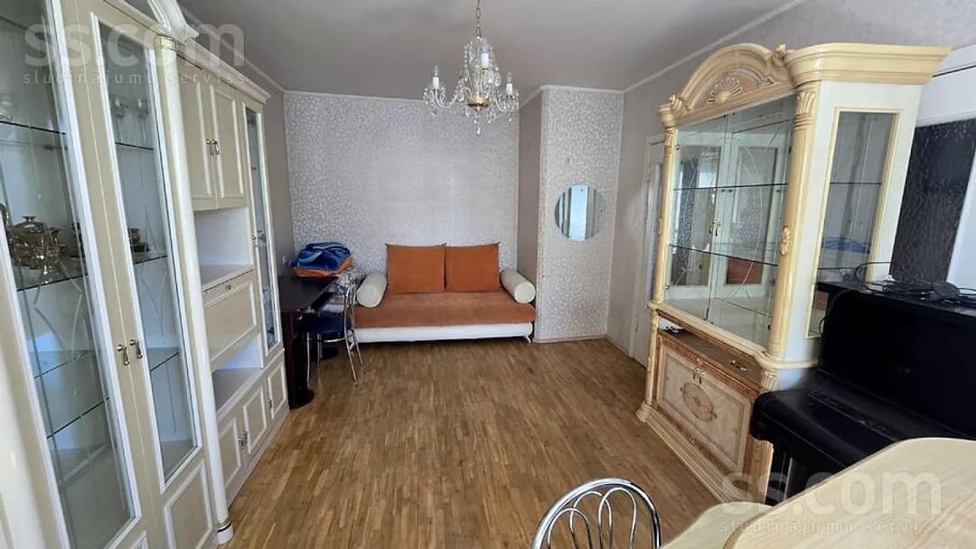 Divistabu dzīvoklis — Viršu 7
