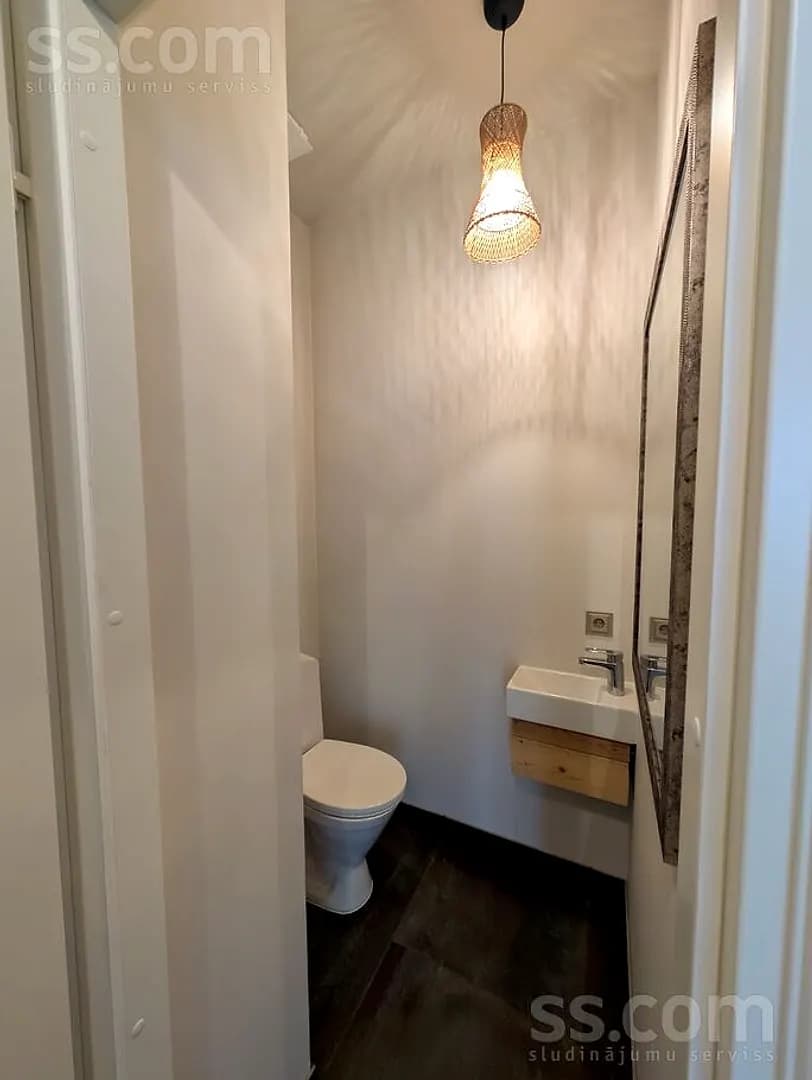 Trīsistabu dzīvoklis — Lāčplēša 65 — vēl bildes
