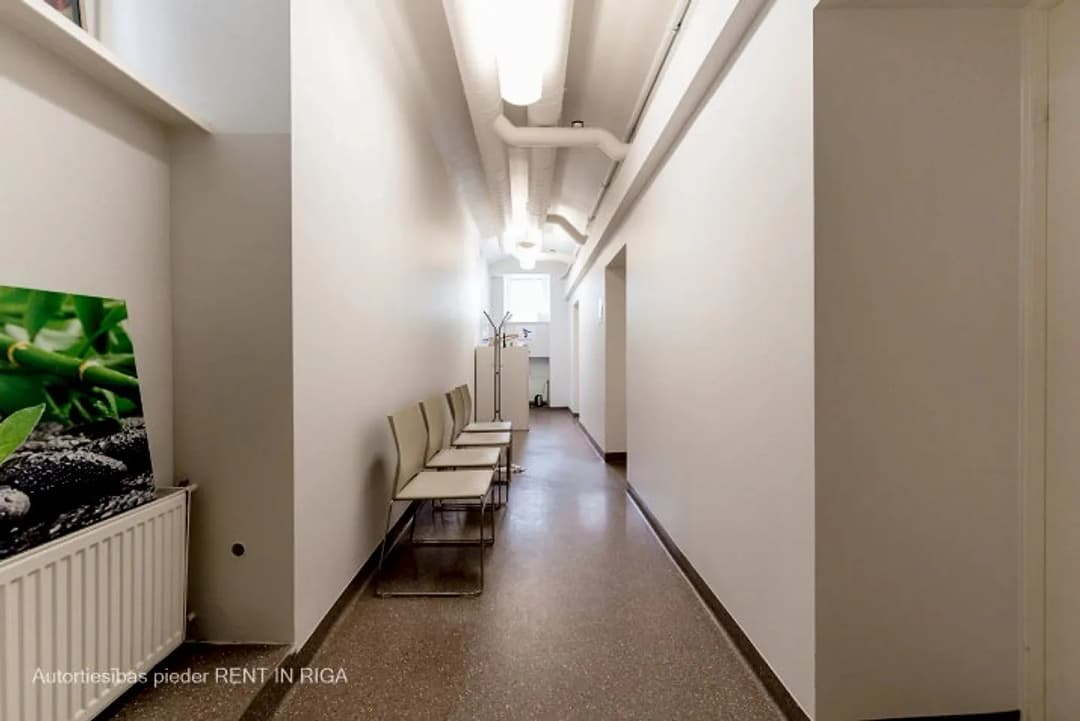 Iznomā telpas ar izlienti Veselības centrā 3, 1.stāvā. Telpas ar izlietni. Veselības centra — bilde 3